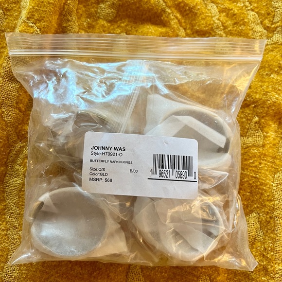 NWT set of 4 Johnny Was Butterfly 🦋 Brass Napkin Rings. - Picture 8 of 8